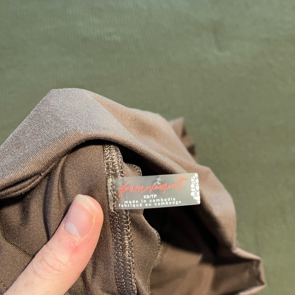 Brown Ruched Leggings - Picture 5 of 6